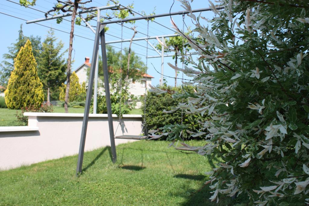 Apartment Borna Pazin Exterior photo